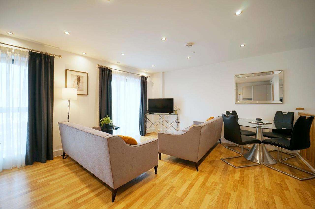Modern 2 Bed Apartment With Juliet Balcony - Dhb Stays Лидс Экстерьер фото